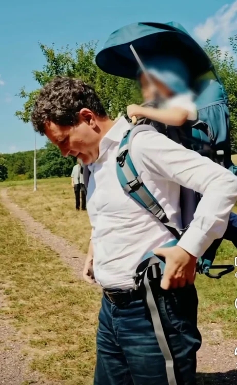 Președintele Nicușor Dan, în excursie cu familia pe domeniul forestier de la Condrița