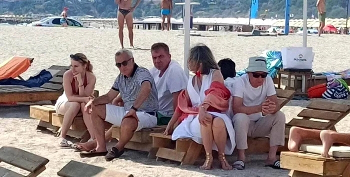 Călin Georgescu, de la inundații la plajă: O escapadă pe litoral înaintea audierii