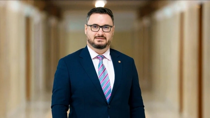Deputat AUR acuză încălcarea intimității și operațiune de compromitere