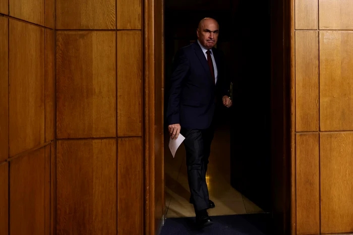 Criza de credibilitate a guvernării: Cum pot fi selectați politicieni capabili în România?
