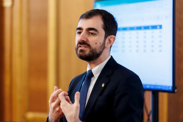 Claudiu Năsui critică afirmațiile guvernului despre pilonul II de pensii