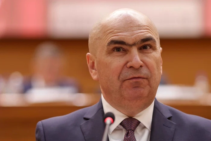 Bolojan avertizează: Primăriile riscă să devină insolvabile din cauza cheltuielilor excesive cu personalul