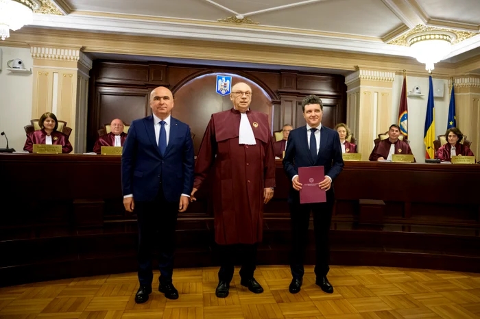 Premierul caută asigurări pentru reforma pensiilor magistraților