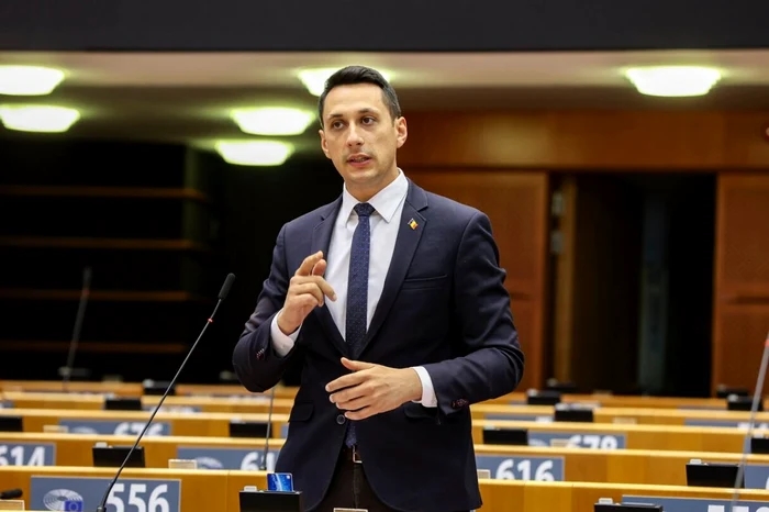 Fostul europarlamentar cere retragerea statutului de utilitate publică pentru fundația lui Adrian Năstase
