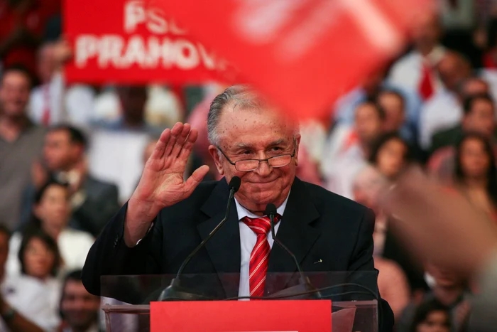 Ion Iliescu: Un lider al tranziției românești